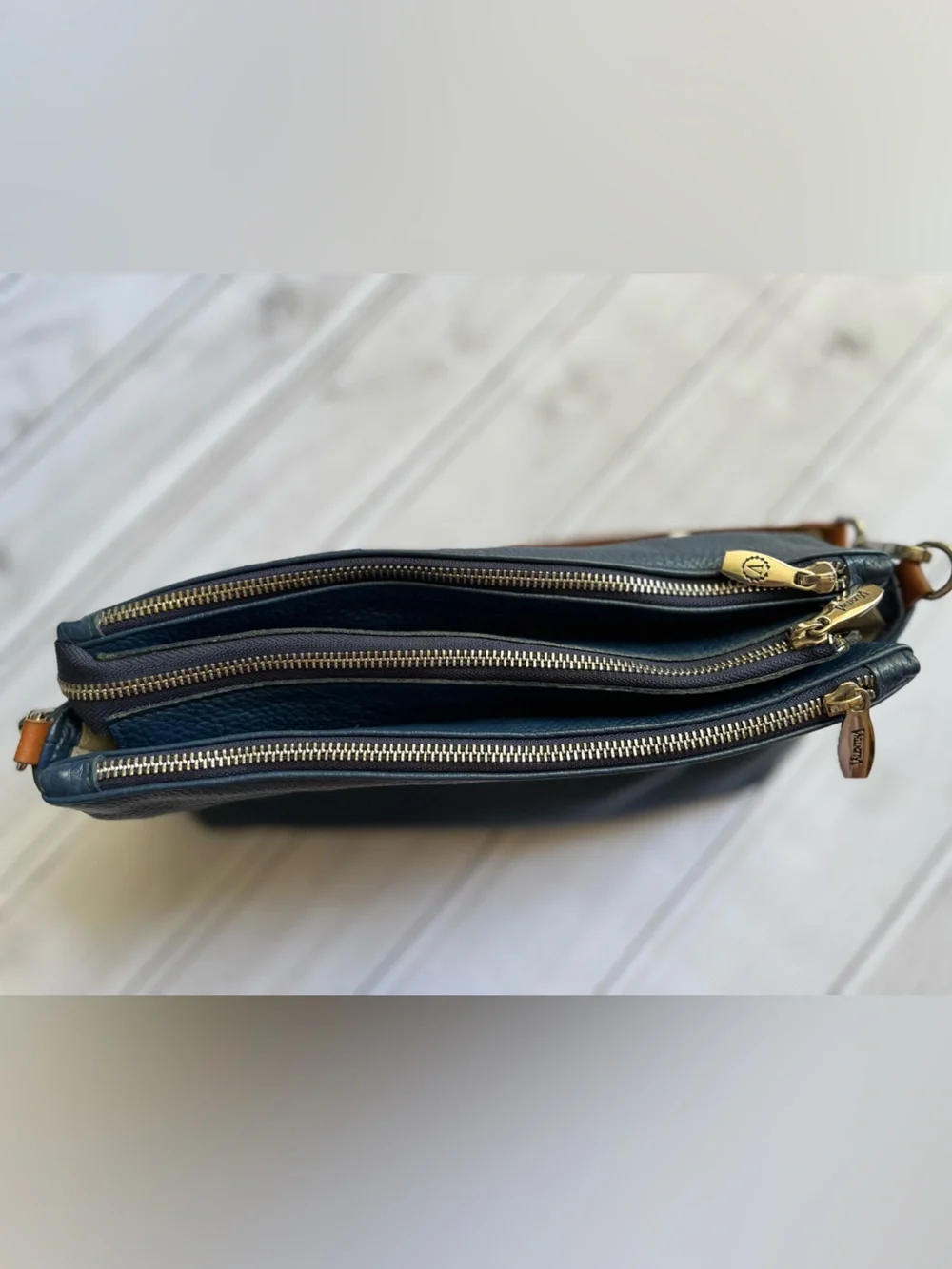 Valentina Italia blue pebbled leather shoulder bag purse & smooth leather strap